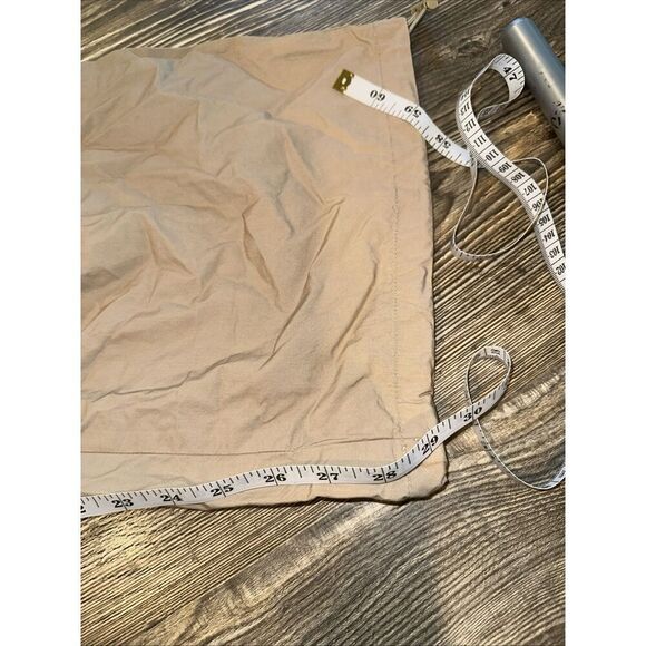 Universal Threads Women's Parachute Cargo Pants Tan Size Medium. NWOT. P - Picture 6 of 10